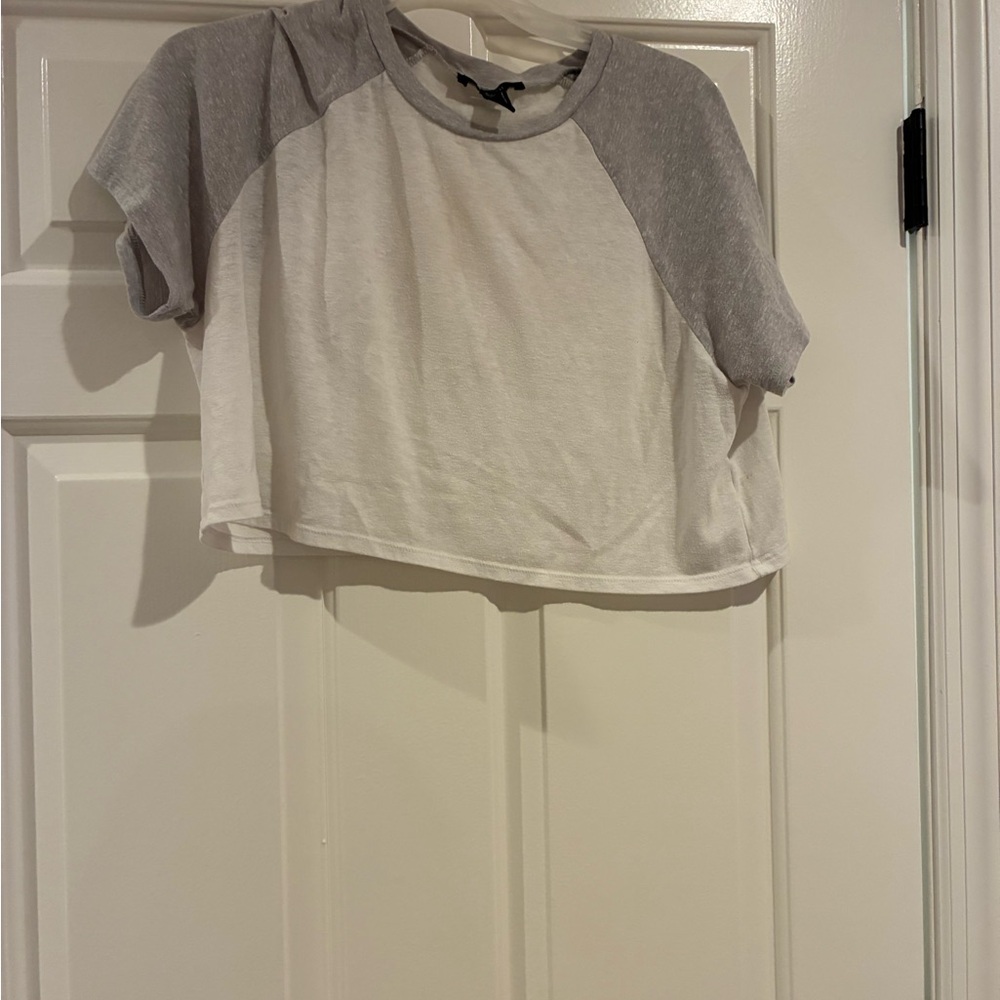 Gray and White Raglan Crop Top, forever 21, size small